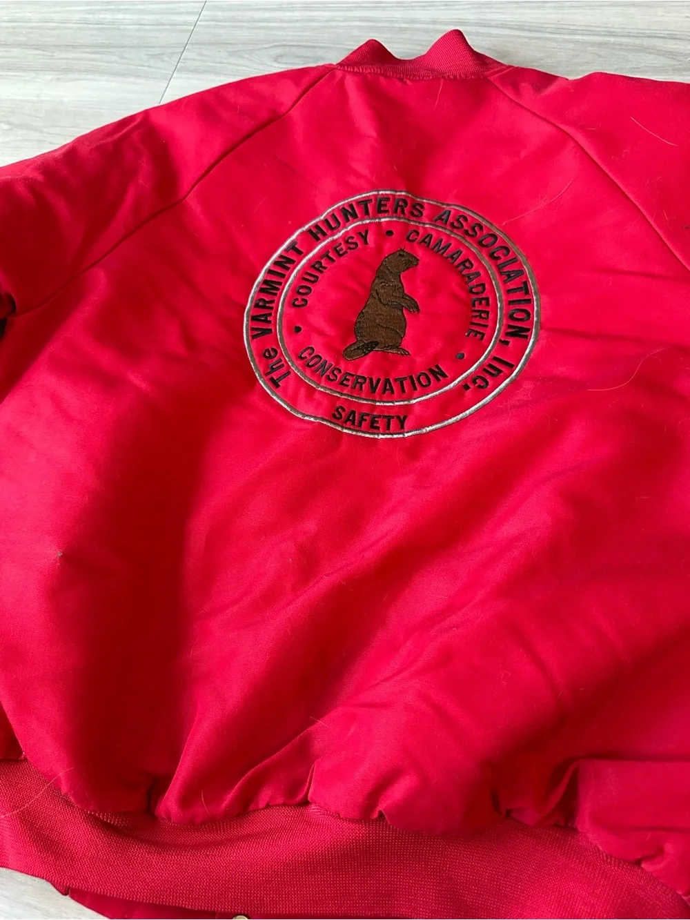 Vintage Hartwell The Varmint Hunters Association Red Bomber Jacket Men’s XL